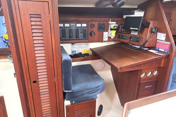 Miles Away II 37ft Tartan Yacht For Sale
