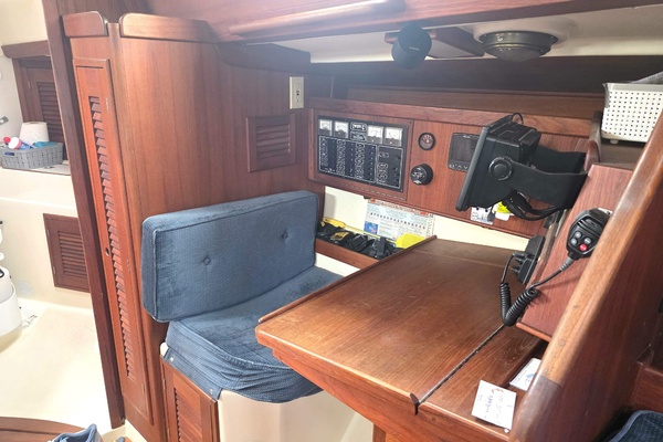 Miles Away II 37ft Tartan Yacht For Sale