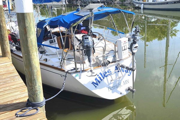 Miles Away II 37ft Tartan Yacht For Sale