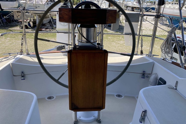 Miles Away II 37ft Tartan Yacht For Sale