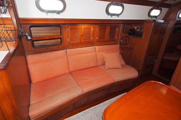 38ft Ta Shing Yacht For Sale
