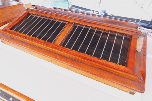 38ft Ta Shing Yacht For Sale