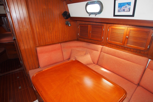 38ft Ta Shing Yacht For Sale