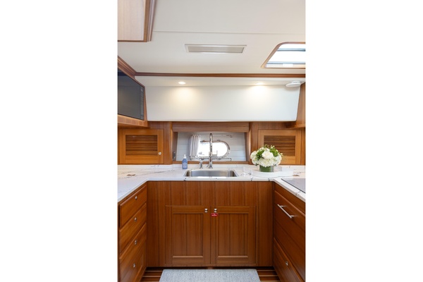 63ft Hunt Yachts Yacht For Sale