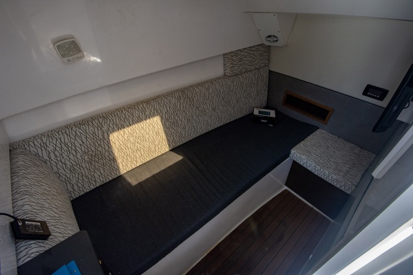 34ft Everglades Yacht For Sale