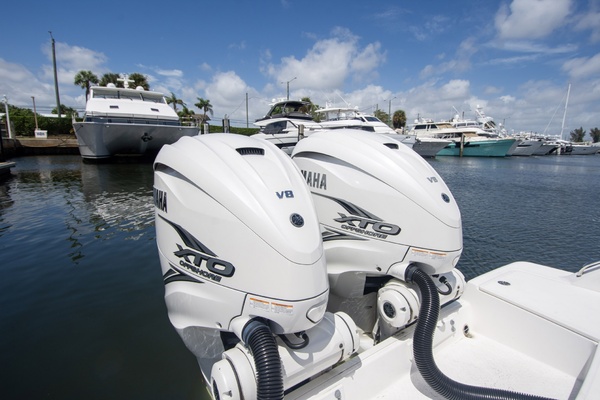 34ft Everglades Yacht For Sale