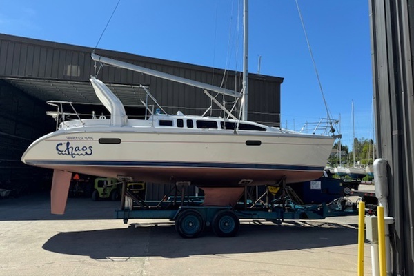 Photo of the 1999 Hunter 340 "Chaos"