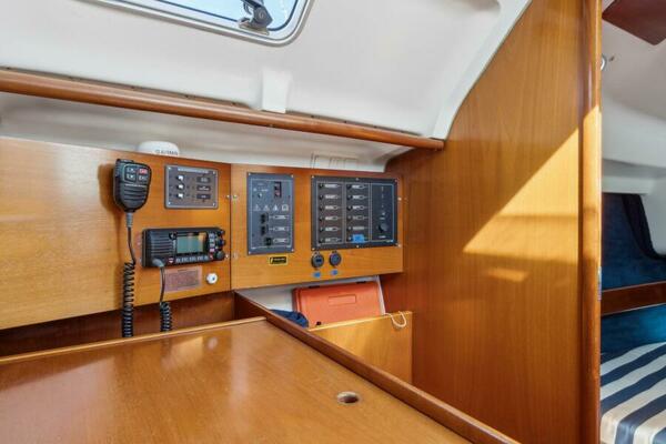 MARIANDL 33ft Beneteau Yacht For Sale