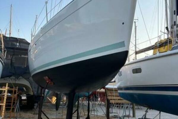 MARIANDL 33ft Beneteau Yacht For Sale