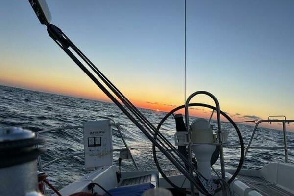 MARIANDL 33ft Beneteau Yacht For Sale