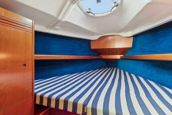 MARIANDL 33ft Beneteau Yacht For Sale