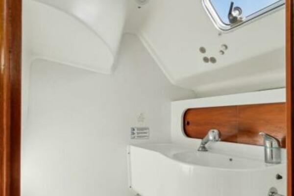 MARIANDL 33ft Beneteau Yacht For Sale