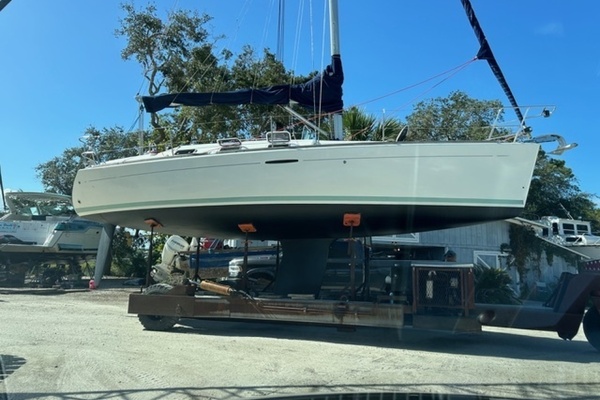 MARIANDL 33ft Beneteau Yacht For Sale