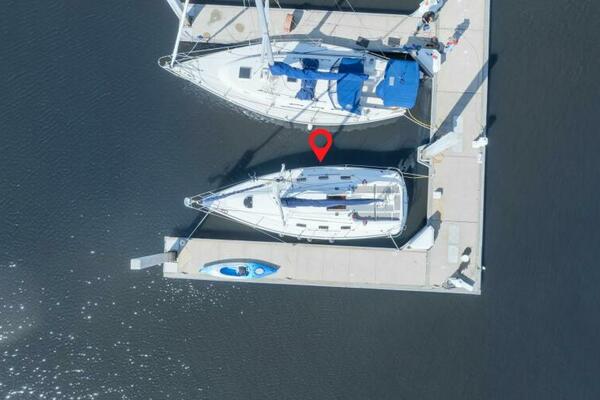 MARIANDL 33ft Beneteau Yacht For Sale