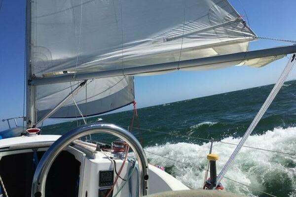 MARIANDL 33ft Beneteau Yacht For Sale