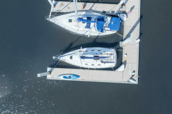 MARIANDL 33ft Beneteau Yacht For Sale