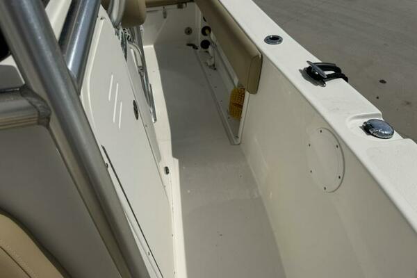 21ft NauticStar Yacht For Sale