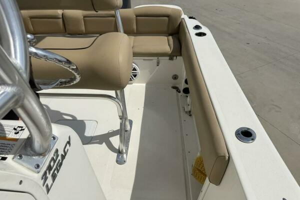 21ft NauticStar Yacht For Sale