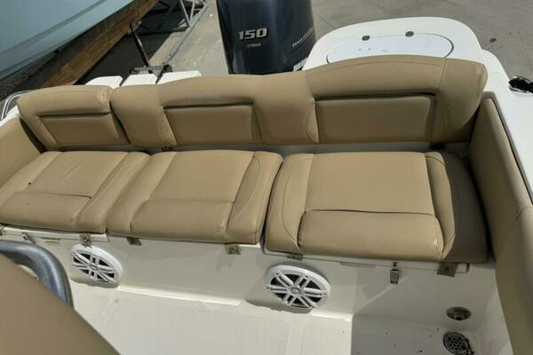 21ft NauticStar Yacht For Sale
