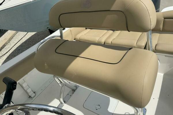 21ft NauticStar Yacht For Sale