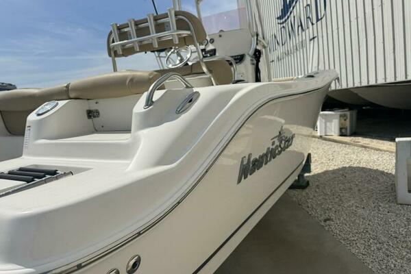 21ft NauticStar Yacht For Sale