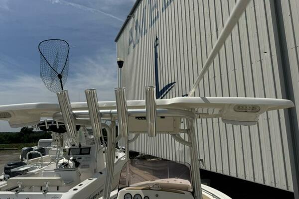 21ft NauticStar Yacht For Sale