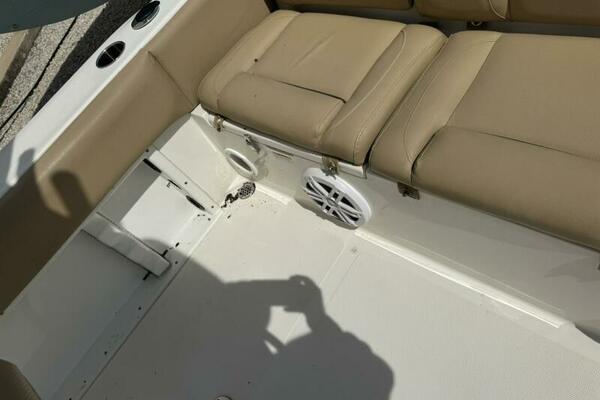 21ft NauticStar Yacht For Sale