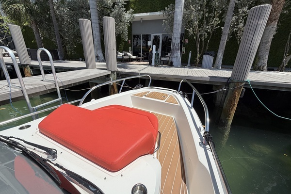 Photo of the 2021 Nimbus Tender 8