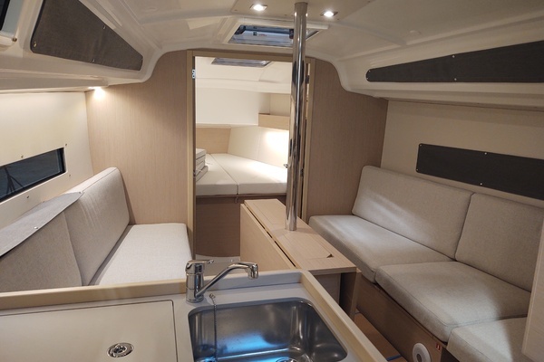 Photo of the 2024 Beneteau Oceanis 30.1 "LOWE TIDE"