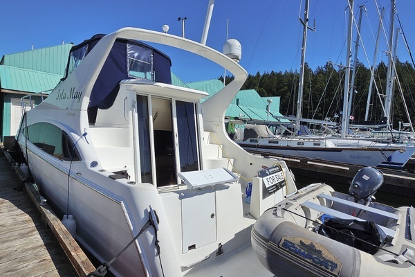 Photo of the 2007 Carver 36 Mariner "Isla May"