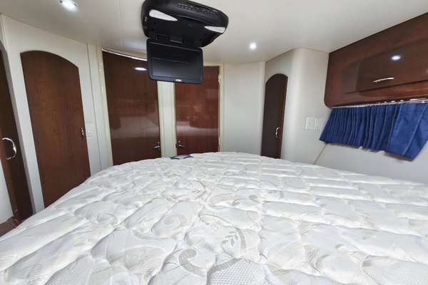 Isla May 40ft Carver Yacht For Sale