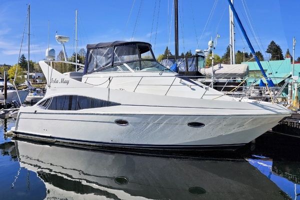 36-ft-Carver-2007-36 Mariner-Isla May Nanaimo British Columbia Canada  yacht for sale