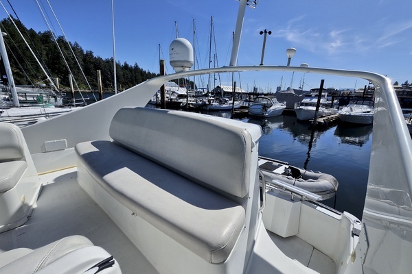 Photo of the 2007 Carver 36 Mariner "Isla May"