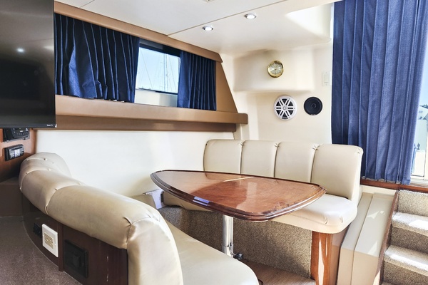 Isla May 40ft Carver Yacht For Sale