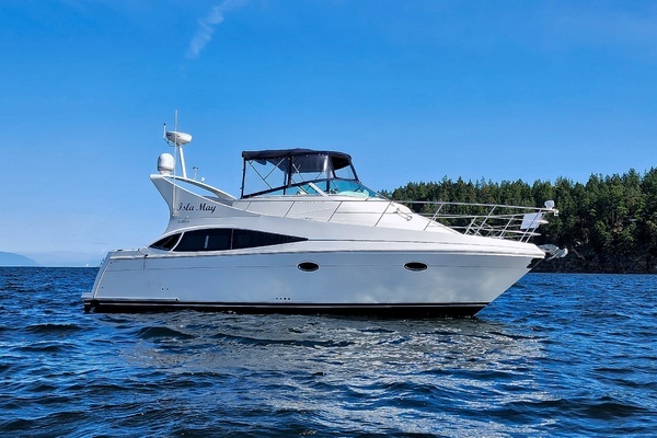 Photo of the 2007 Carver 36 Mariner "Isla May"
