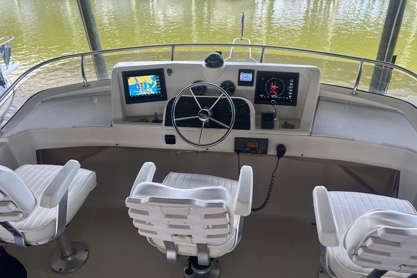 34ft Mainship Yacht For Sale