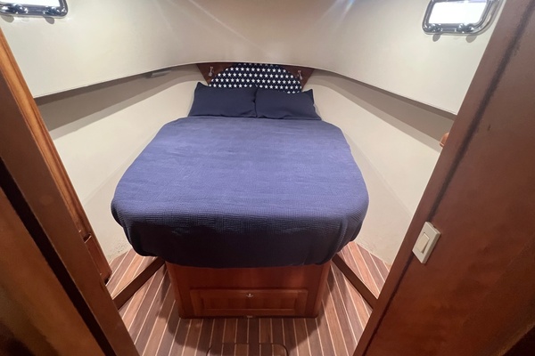 34ft Mainship Yacht For Sale