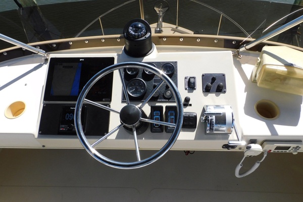 No Reel Hurry 31ft Camano Yacht For Sale