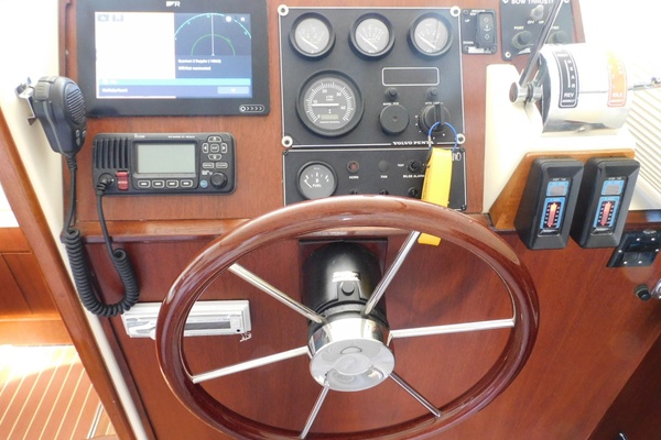 No Reel Hurry 31ft Camano Yacht For Sale