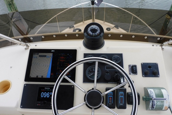 No Reel Hurry 31ft Camano Yacht For Sale