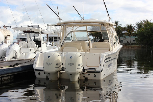 Photo of the 2019 Grady-White 