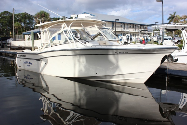 Photo of the 2019 Grady-White 