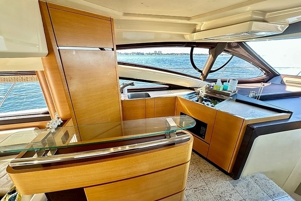 2011 Azimut 53