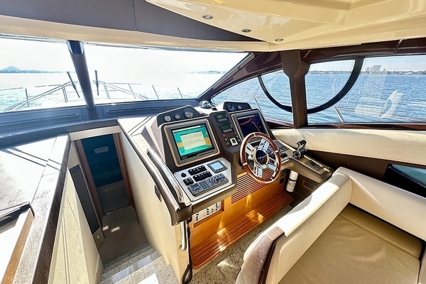 2011 Azimut 53