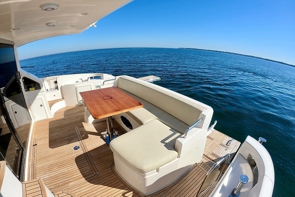 2011 Azimut 53