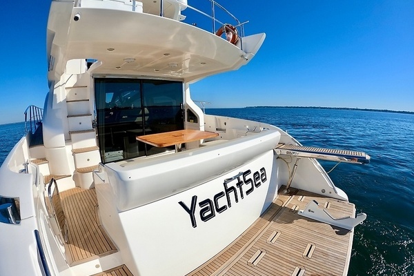 2011 Azimut 53