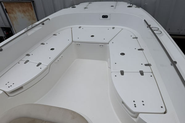 27ft Boston Whaler Yacht For Sale