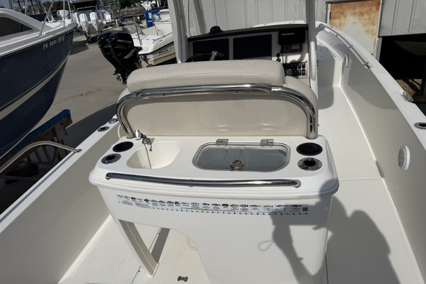 27ft Boston Whaler Yacht For Sale