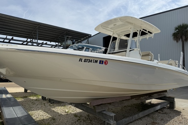 27ft Boston Whaler Yacht For Sale