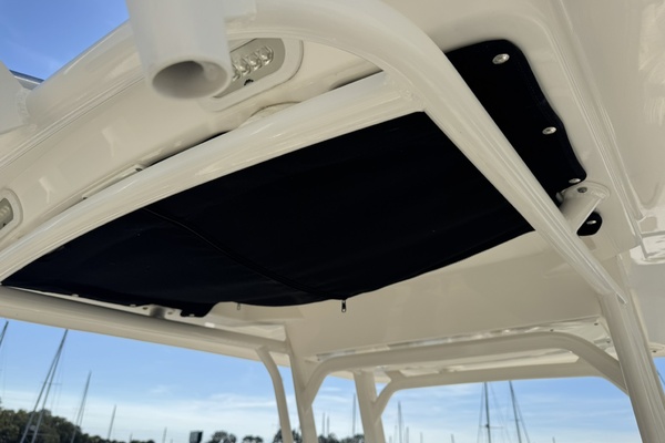 27ft Boston Whaler Yacht For Sale